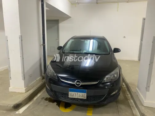 اوبل أسترا 2020 أبيض مستعملة للبيع - 4