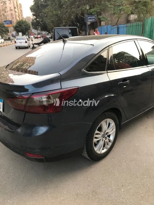 فورد فوكس 2013 أبيض مستعملة للبيع - 9