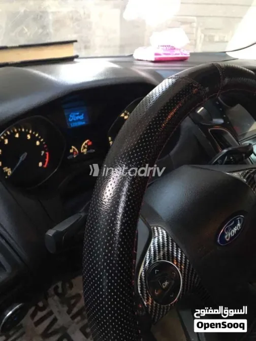 فورد فوكس 2013 أبيض مستعملة للبيع - 10