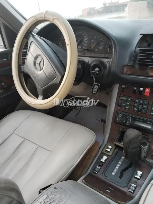 Mercedes 320 1995 Black Used for Sale - 4