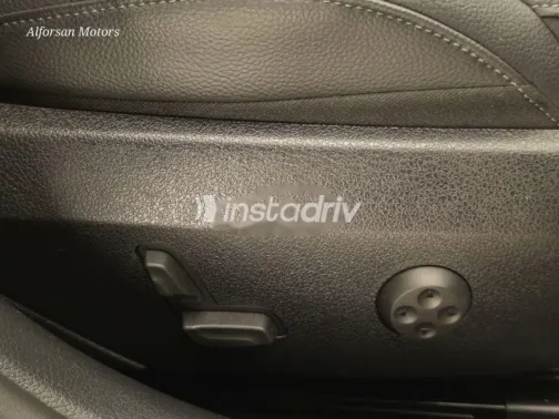 Mercedes C 200 2023 Black Used for Sale - 9