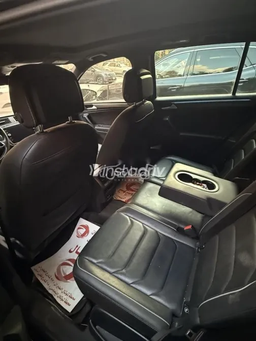 Volkswagen Tiguan 2021 Black Used for Sale - 6