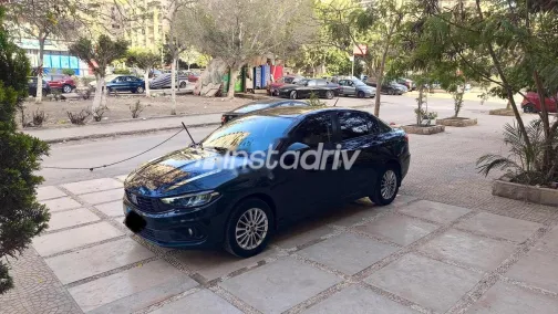 فيات تيبو 2022 أزرق غامق مستعملة للبيع - 3