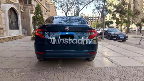 فيات تيبو 2022 أزرق غامق مستعملة للبيع - 7