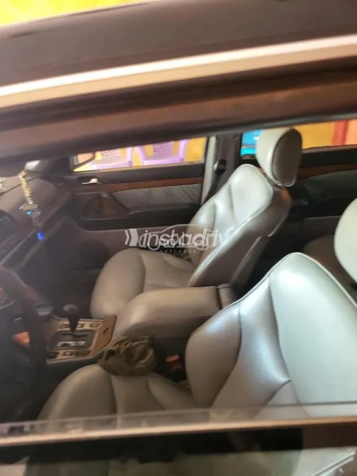 مرسيدس 320 1993 أسود مستعملة للبيع - 8