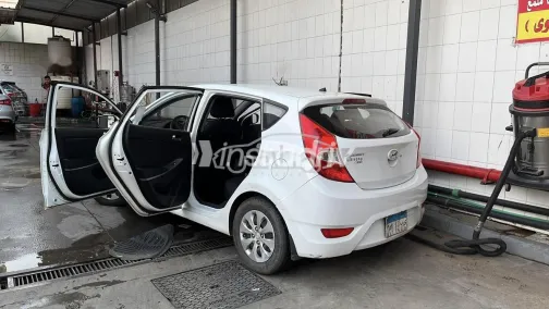 Hyundai Accent RB 2017 White Used for Sale - 3