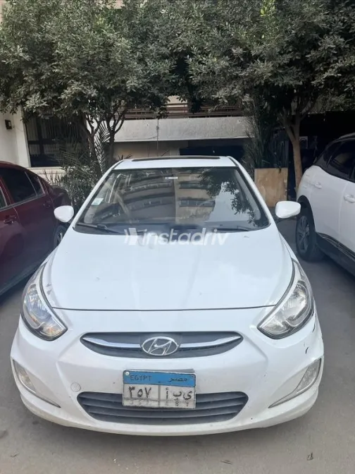 Hyundai Accent RB 2017 White Used for Sale - 4