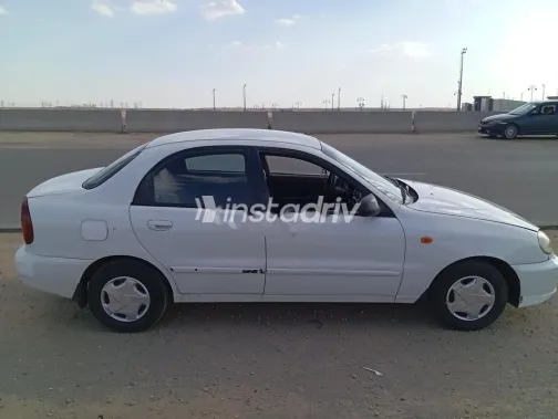 شيفروليه لانوس 2010 أبيض مستعملة للبيع - 1