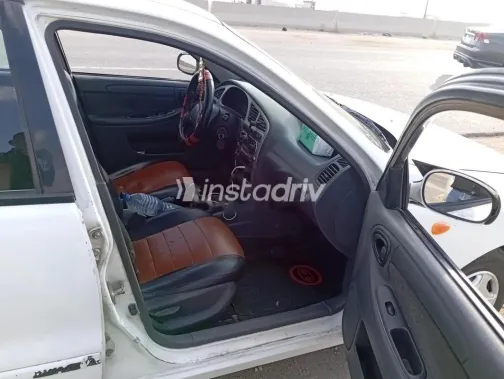 شيفروليه لانوس 2010 أبيض مستعملة للبيع - 2