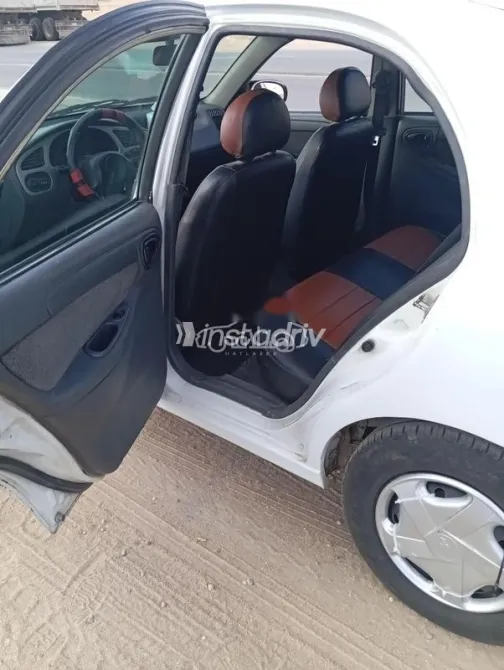 شيفروليه لانوس 2010 أبيض مستعملة للبيع - 8