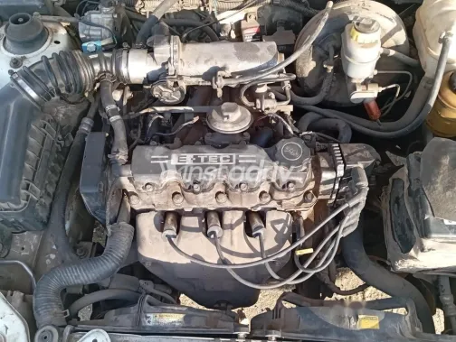 شيفروليه لانوس 2010 أبيض مستعملة للبيع - 9