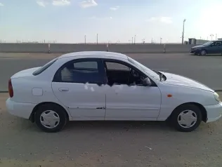 شيفروليه لانوس 2010 أبيض مستعملة للبيع