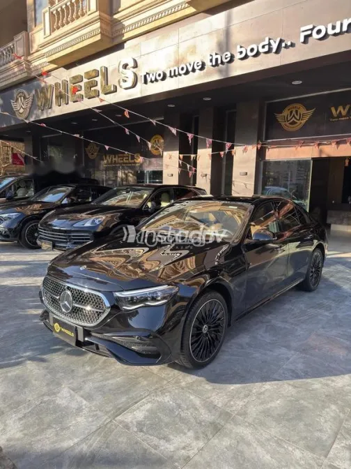 Mercedes E 200 2026 Black Used for Sale - 1