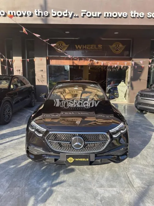 Mercedes E 200 2026 Black Used for Sale - 3