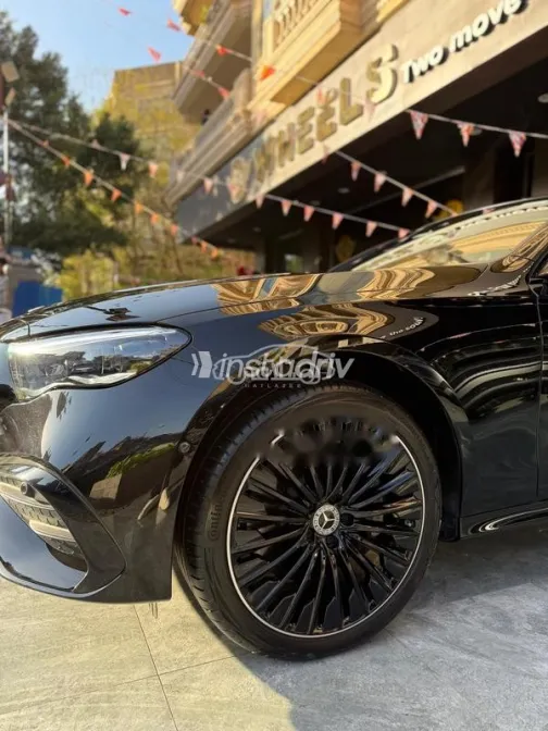 Mercedes E 200 2026 Black Used for Sale - 10