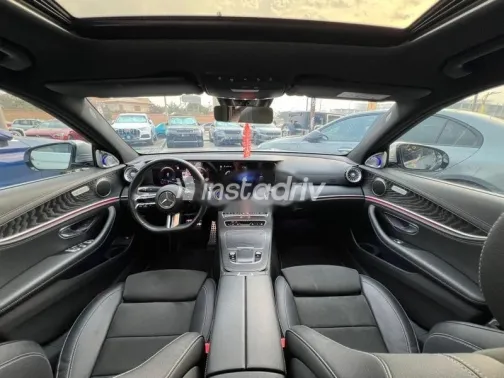 مرسيدس E 300 2023 فضي مستعملة للبيع - 4