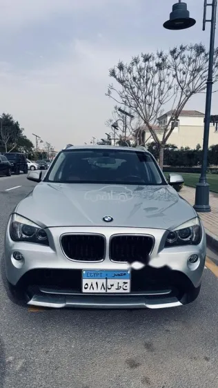 بي ام دبليو X1 2012 فضي مستعملة للبيع
