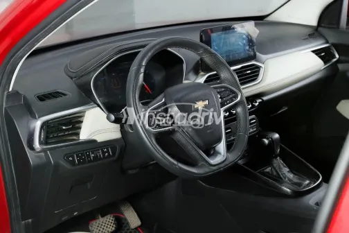 Chevrolet Captiva 2021 Red Used for Sale - 5