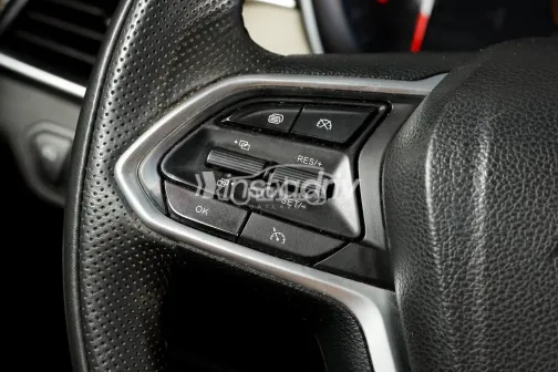 Chevrolet Captiva 2021 Red Used for Sale - 7