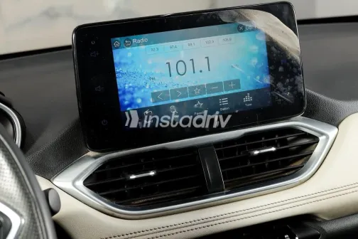 Chevrolet Captiva 2021 Red Used for Sale - 10