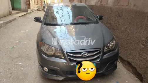 Hyundai Elantra HD 2022 White Used for Sale - 1