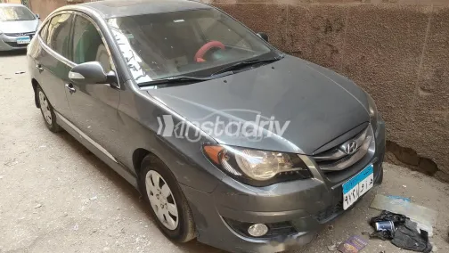 Hyundai Elantra HD 2022 White Used for Sale - 2