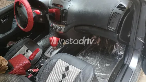 Hyundai Elantra HD 2022 White Used for Sale - 3