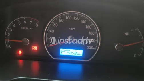 Hyundai Elantra HD 2022 White Used for Sale - 4