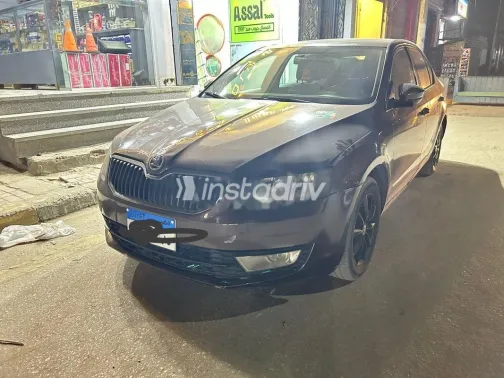 سكودا اوكتافيا A7 2015 بني مستعملة للبيع - 5