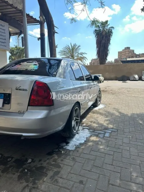 هيونداي فيرنا 2016 أبيض مستعملة للبيع - 5