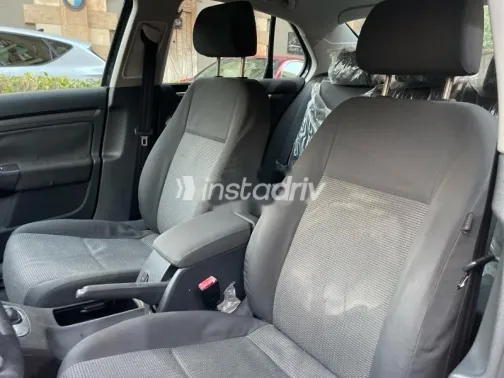 فولكس فاغن جيتا 2007 أسود مستعملة للبيع - 10