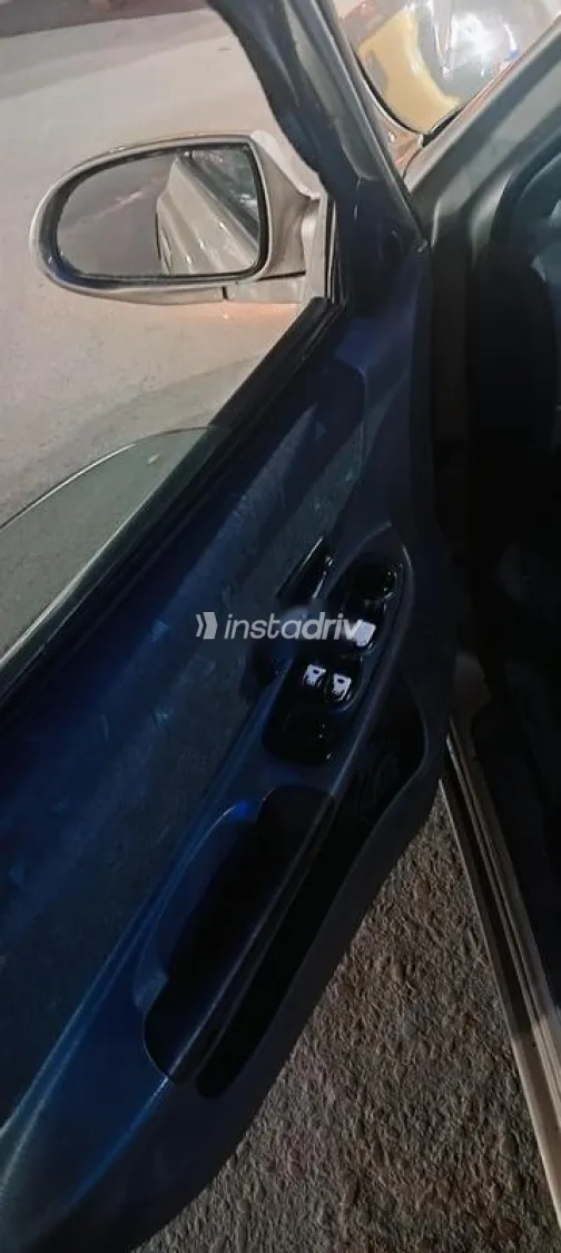 Hyundai Verna 2008 Gold Used for Sale - 4