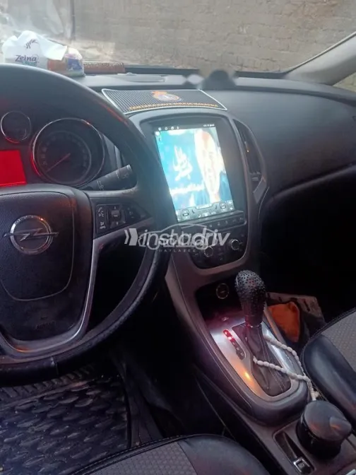 Opel Astra 2013 Gray Used for Sale - 5