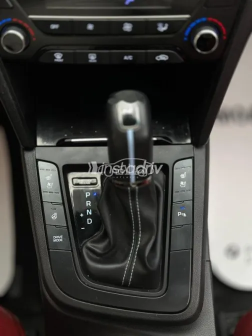 Hyundai Elantra 2017 Dark Blue Used for Sale - 4