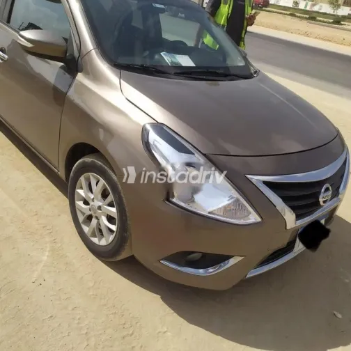 نيسان صنى 2022 أبيض مستعملة للبيع - 3