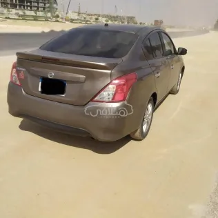 نيسان صنى 2022 أبيض مستعملة للبيع