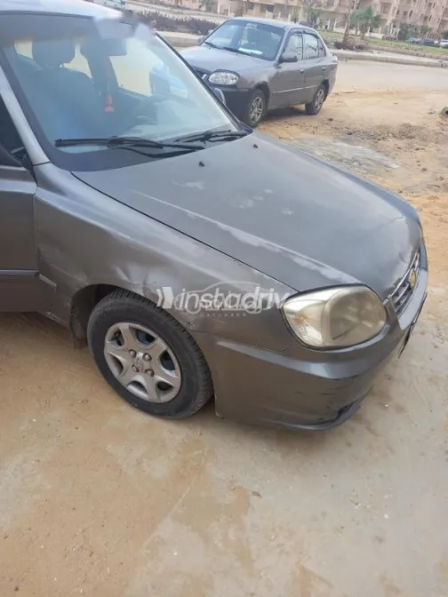 Hyundai Verna 2011 Silver Used for Sale - 6