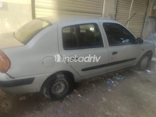 رينو كليو 2003 فضي مستعملة للبيع - 2