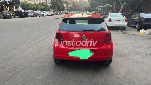 فولكس فاغن بولو 2011 أحمر مستعملة للبيع - 5