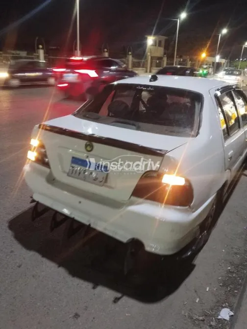 جيلي سباركي 2005 أبيض مستعملة للبيع - 2