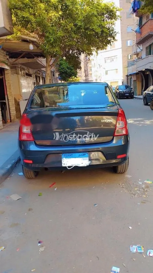 Renault Logan 2014 White Used for Sale - 1