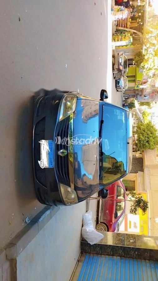 Renault Logan 2014 White Used for Sale - 2