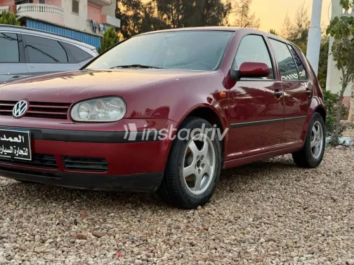 فولكس فاغن جولف 1998 أبيض مستعملة للبيع - 1