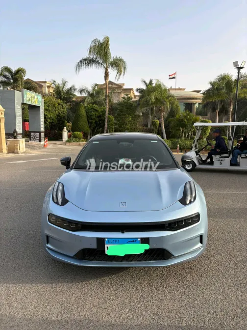 زيكر 001 2025 أبيض مستعملة للبيع - 2