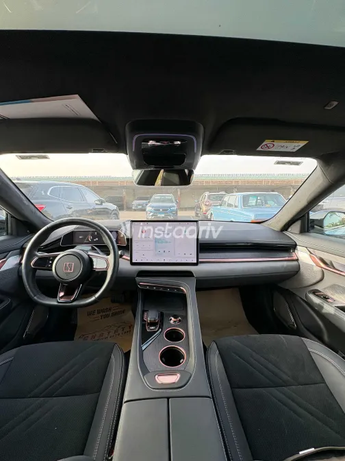 زيكر 001 2025 أبيض مستعملة للبيع - 3