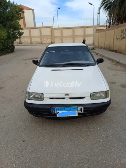 سكودا فيليشيا 1997 أبيض مستعملة للبيع - 1