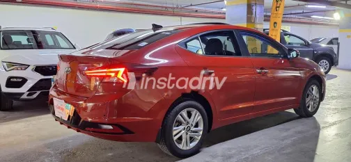 هيونداي إلنترا 2025 أحمر مستعملة للبيع - 5