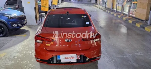 هيونداي إلنترا 2025 أحمر مستعملة للبيع - 6