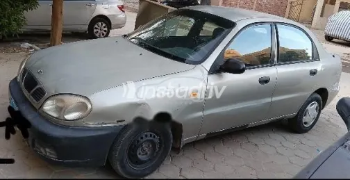 دايو لانوس 1999 ذهبي مستعملة للبيع - 3
