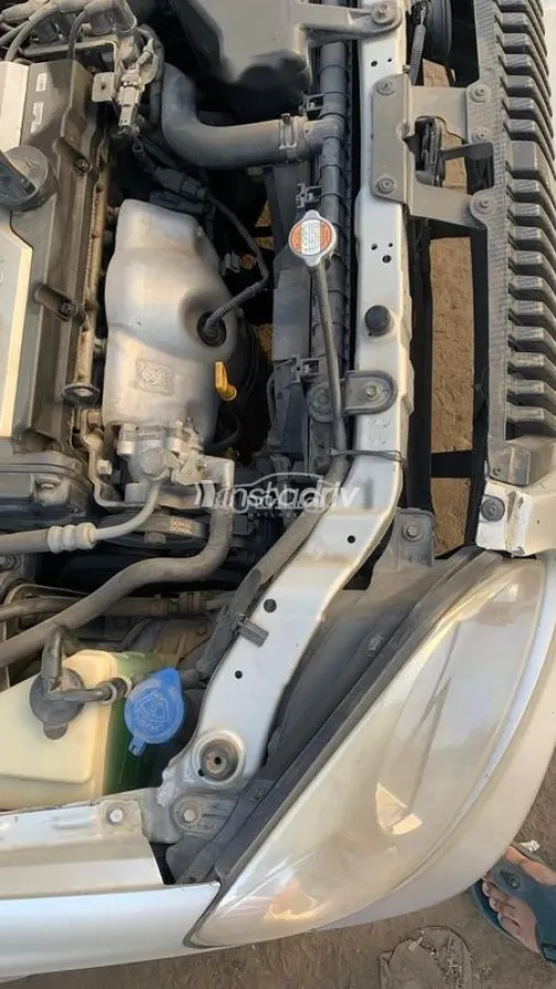 هيونداي فيرنا 2009 فضي مستعملة للبيع - 6